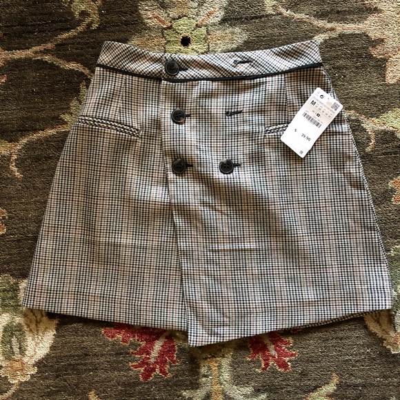 Zara Dresses & Skirts - Adorable Plaid Skirt
